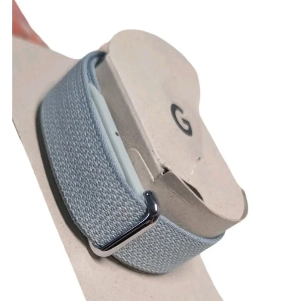 48-O Google Fitbit Air Performance Loop Band - One Size Adjustable - Porcelain